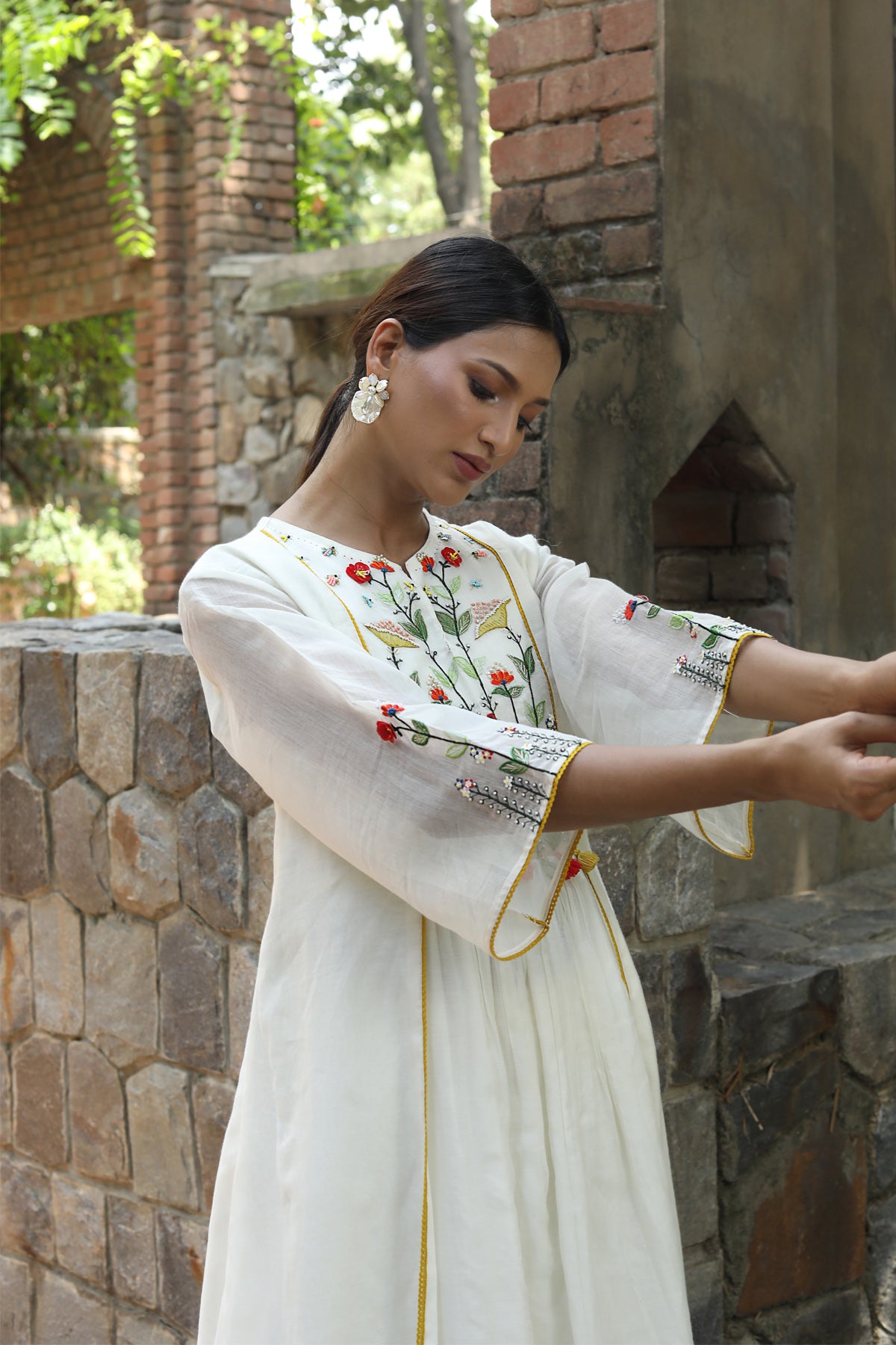 PAPEEHA  WHITE KURTA SETS