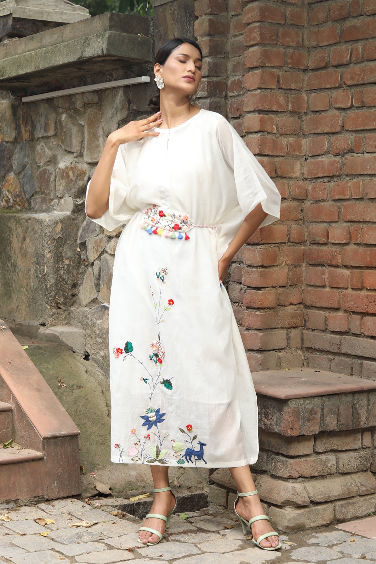 PAPEEHA WHITE HANDLOOM CHANDERI KAAFTAN