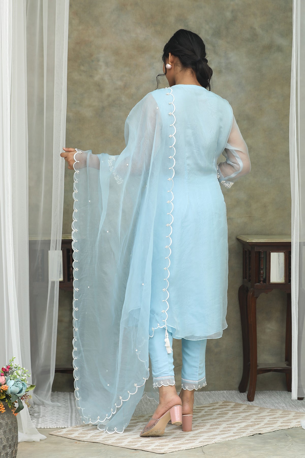 Nazm Blue Organza Kurta